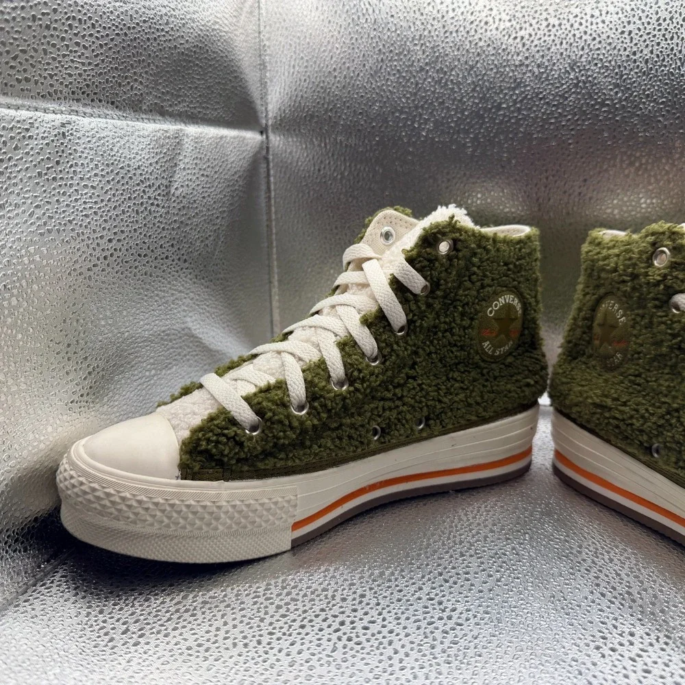 Size 4 Converse‎ Chuck Taylor All Star Green Kids High Sherpa Sneakers 673198C